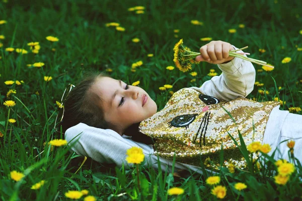 Portrait Little Girl Dandelions Child Lying Grass Summer — Stock Photo, Image