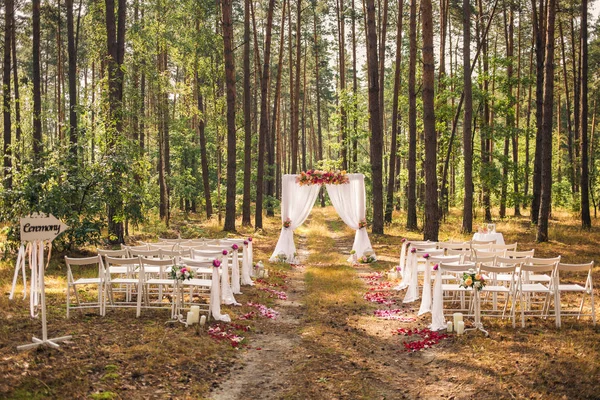 Frumoase decoratiuni de nunta elegante — Fotografie, imagine de stoc