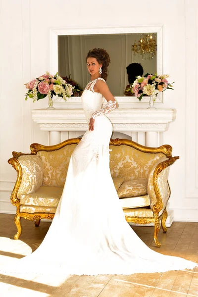 Resimdeki gelinin kız