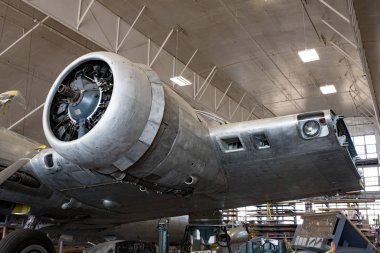 Memphis Belle sol Radyal motoru ve kısmi kanat