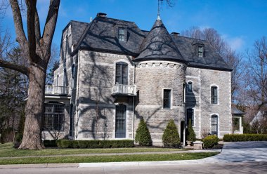 Zarif gri taş ev yan