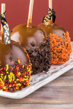 Gurme karamel elmalar.