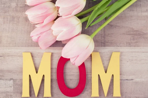 Prachtvolle Tulpen zum Muttertag. — Stockfoto