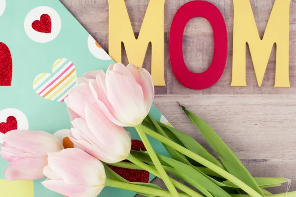 Великолепные тюльпаны на День матери . — стоковое фото