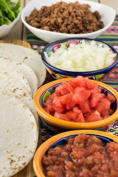 Ingredients for homemade beef tacos. — Stock Photo, Image