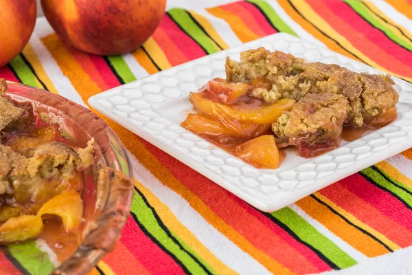 Delicious homemade peach cobbler. — Stock Photo, Image