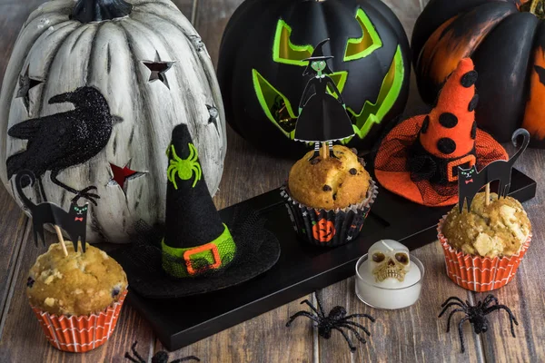 Assorted muffins with Halloween decoration. — Stock Photo, Image