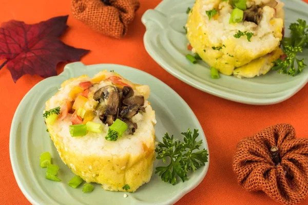 Rollo de papa con verduras . —  Fotos de Stock