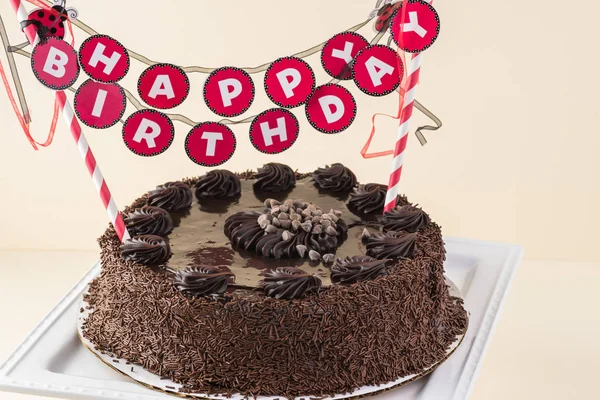 Çikolatalı doğum günü pastası.