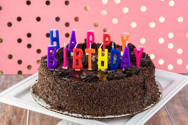 Çikolatalı doğum günü pastası.