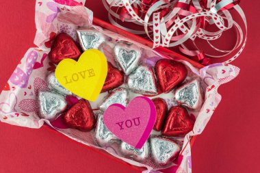 Sevgililer Günü şeker kutusu hediyesi.