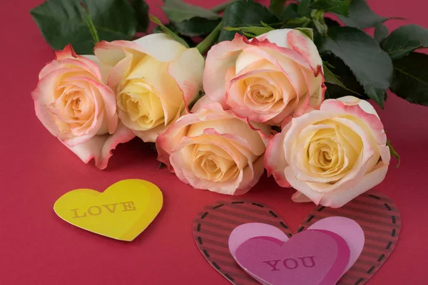 Wspaniały bukiet róż na Walentynki. — Zdjęcie stockowe