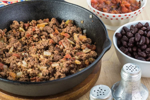 Filling Beef Tamale Pie Iron Skillet — Stock Photo, Image