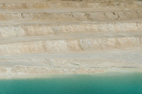 Türkisfarbenes Wasser Und Weißes Ufer Kaolin Steinbruch — Stockfoto