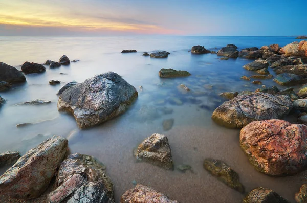 Vacker havsutsikt. Naturens sammansättning. — Stockfoto