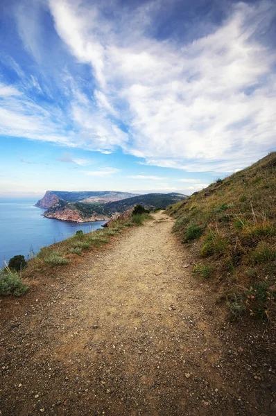 Dağ iz denize yakın. 