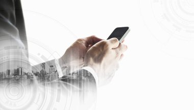Şehir, beyaz arka plan iş iletişim teknolojisi ile Smartphone kullanarak iş adamı
