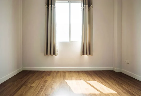 Innenraum Leerer Raum Laminatboden Mit Geöffnetem Fenster Das Morgens Sonnenlicht — Stockfoto
