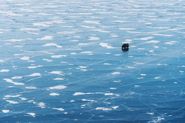 Lago Congelado Baikal Paisagem Vista Aérea Com Carro Dirigindo Gelo — Fotografia de Stock