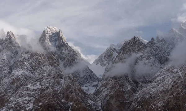 Passu Kathedraal Bergtop Met Bewolkt Mistig Omgeving Pakistan — Stockfoto