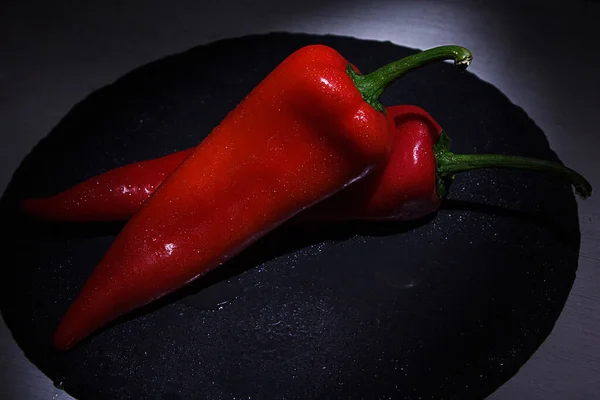 Biberli vişneli domates ve sarımsak.