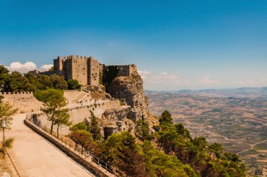 Norman kale veya Venüs Ortaçağ Kalesi Erice, İtalya, Sicilya bölgesindeki Trapani eyaletinde