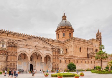 Palermo katedral Palermo, Sicilya, İtalya'da bulunan Roma Katolik katedral kilise olduğunu.