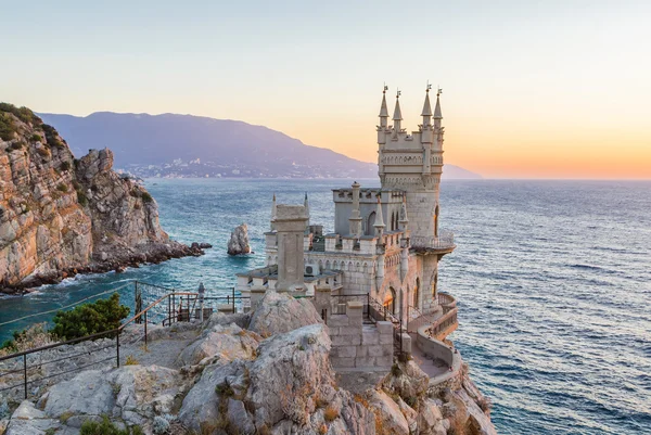 Kırlangıç yuva Gaspra, Crimea bulunan bir dekoratif kalesidir