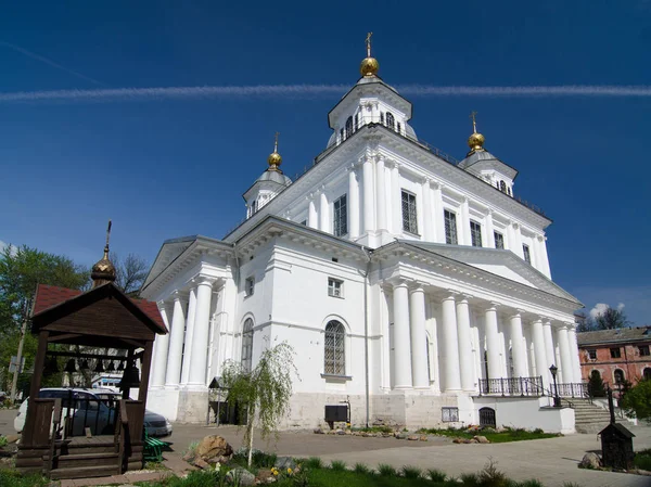 Yaroslavl, Rusya Kazan kadın manastırda. Rusya'nın altın yüzük