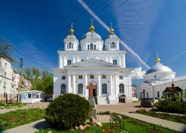 Il monastero delle donne di Kazan a Jaroslavl, Russia. Anello d'oro della Russia — Foto Stock