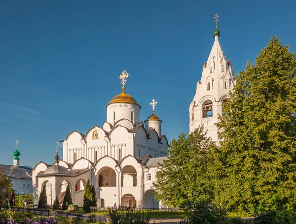 Suzdal Antik şehir içinde şefaat ya da Pokrovsky manastır manastır