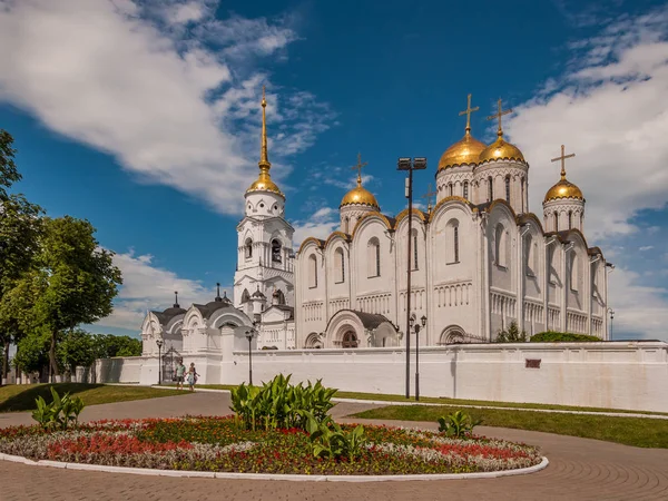 Dormizione Cattedrale e campanile a Vladimir, Russia. Patrimonio Mondiale UNESCO . — Foto Stock