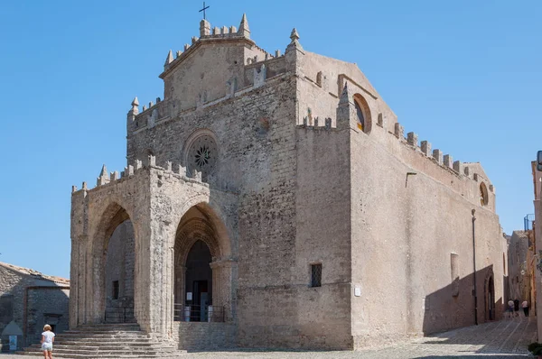 Vista da Catedral principal de Erice, província de Trapani. Sicília, Itália — Fotografia de Stock