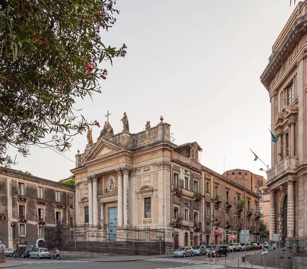 De kyrka av San Biagio är en katolsk kyrka i Catania — Stockfoto