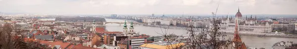 Panoramautsikt över Budapest, Ungern — Stockfoto