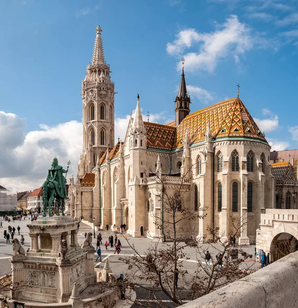 Matthias Church è una chiesa cattolica romana situata a Budapest, Ungheria — Foto Stock