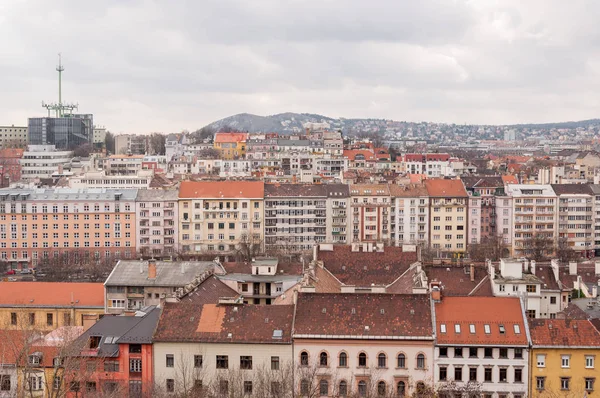 Veduta dei tetti delle case a Budapest — Foto Stock