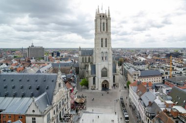 Saint Bavo Katedrali Gent, Belçika 'da bir gotik katedraldir.