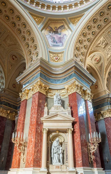 A Szent István Bazilika római katolikus templomának belseje. Budapest Jogdíjmentes Stock Fotók