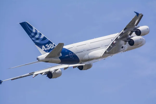 Airbus A-380 airshow çıkar