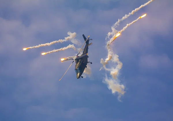 Airshow içinde helikopter