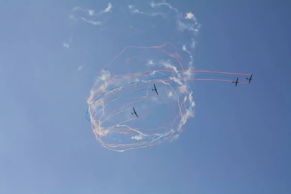 Akrobatik planör bir grup hava gösterisi