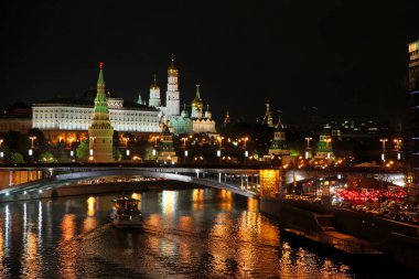 Moskova Kremlin geceleri. Ana attrac görünümünü popüler turistik