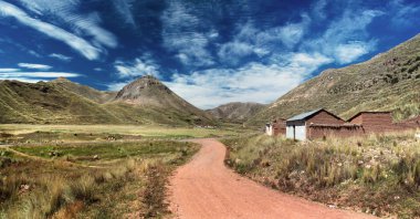 San Anton, Güney Peru yakınındaki Perulu manzara