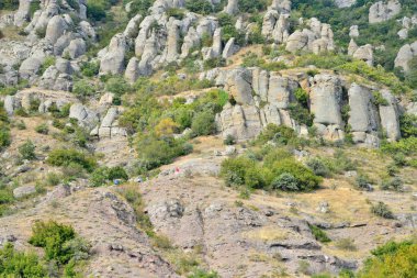 Hayaletler vadisinde bir dağ gorge turist yol