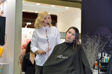 Güzellik Nevsk Festivali'nde ana sınıfı Kuaför Kaaral