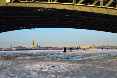 Neva RIV buzdan Peter ve Paul kale görünümü