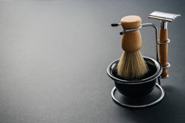  fırça, köpük, tıraş makinesi