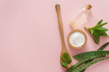 aloe vera ile krema ve petrol