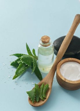 aloe vera krem ve tuz ile görüntü  